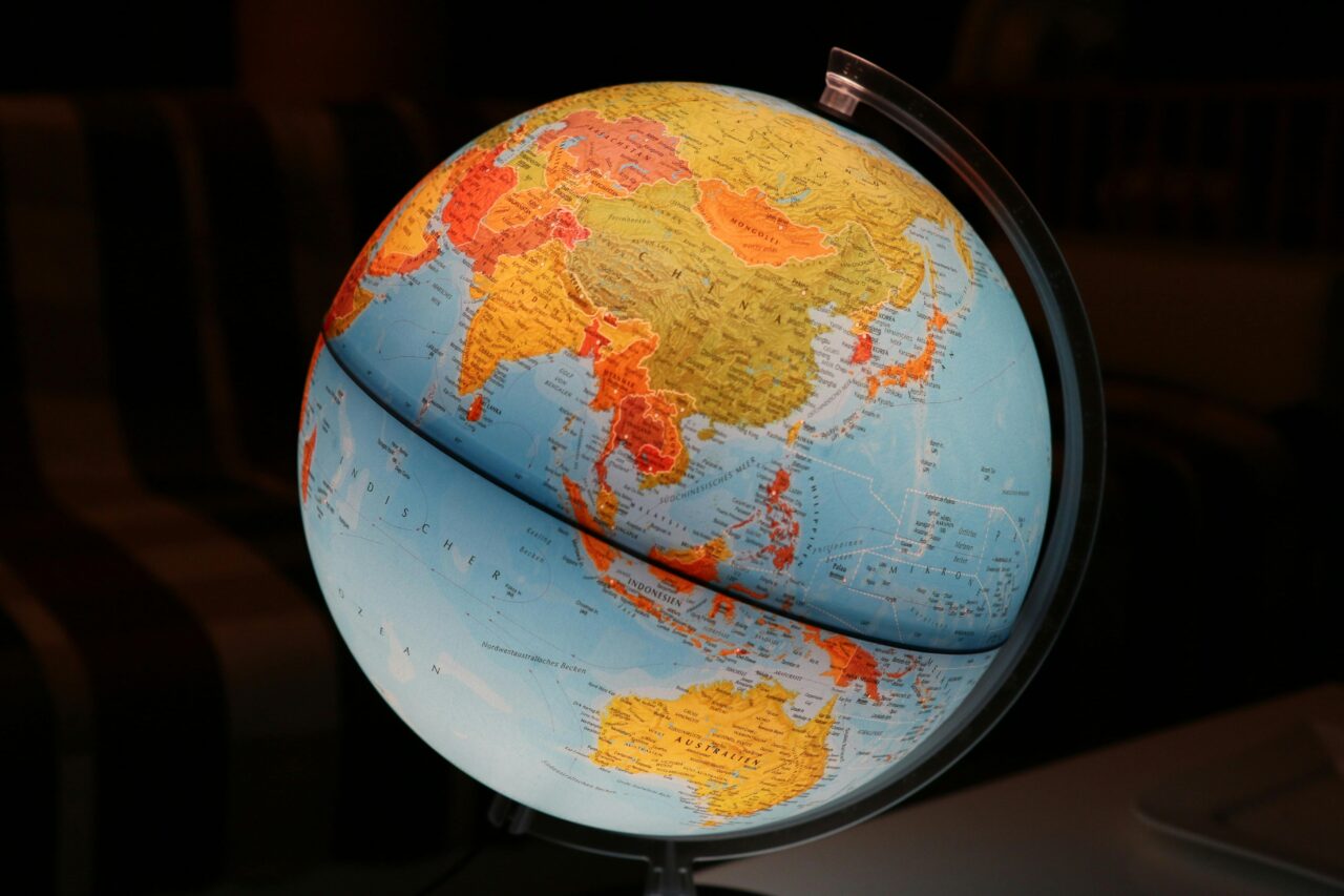 5 Global Trends That Banks Can’t Ignore in H2 2025
