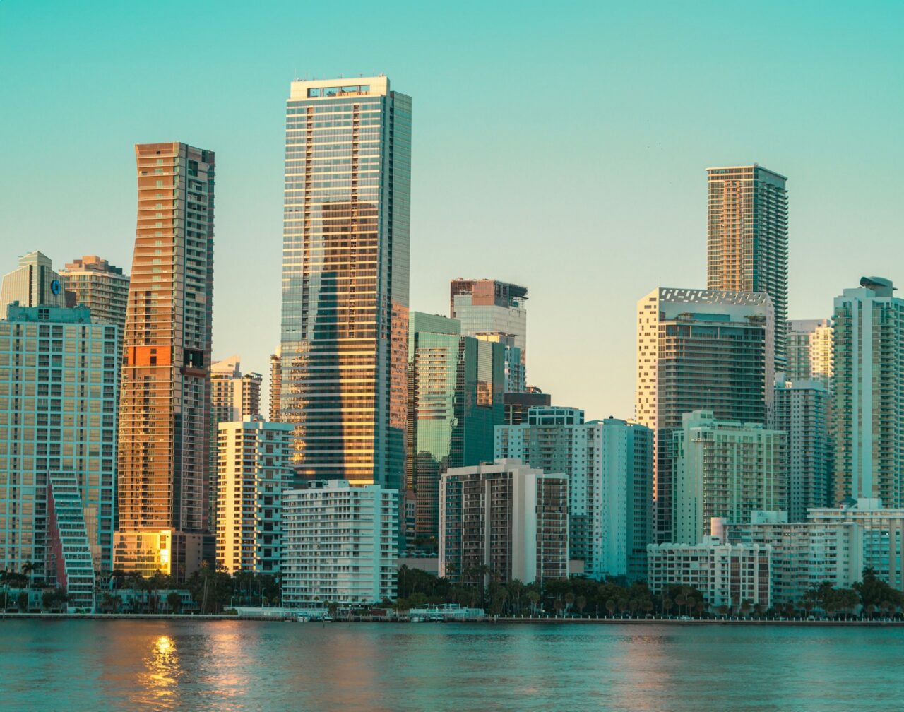 Cross Border Money Transfer Outfit Félix Raises $200 Million